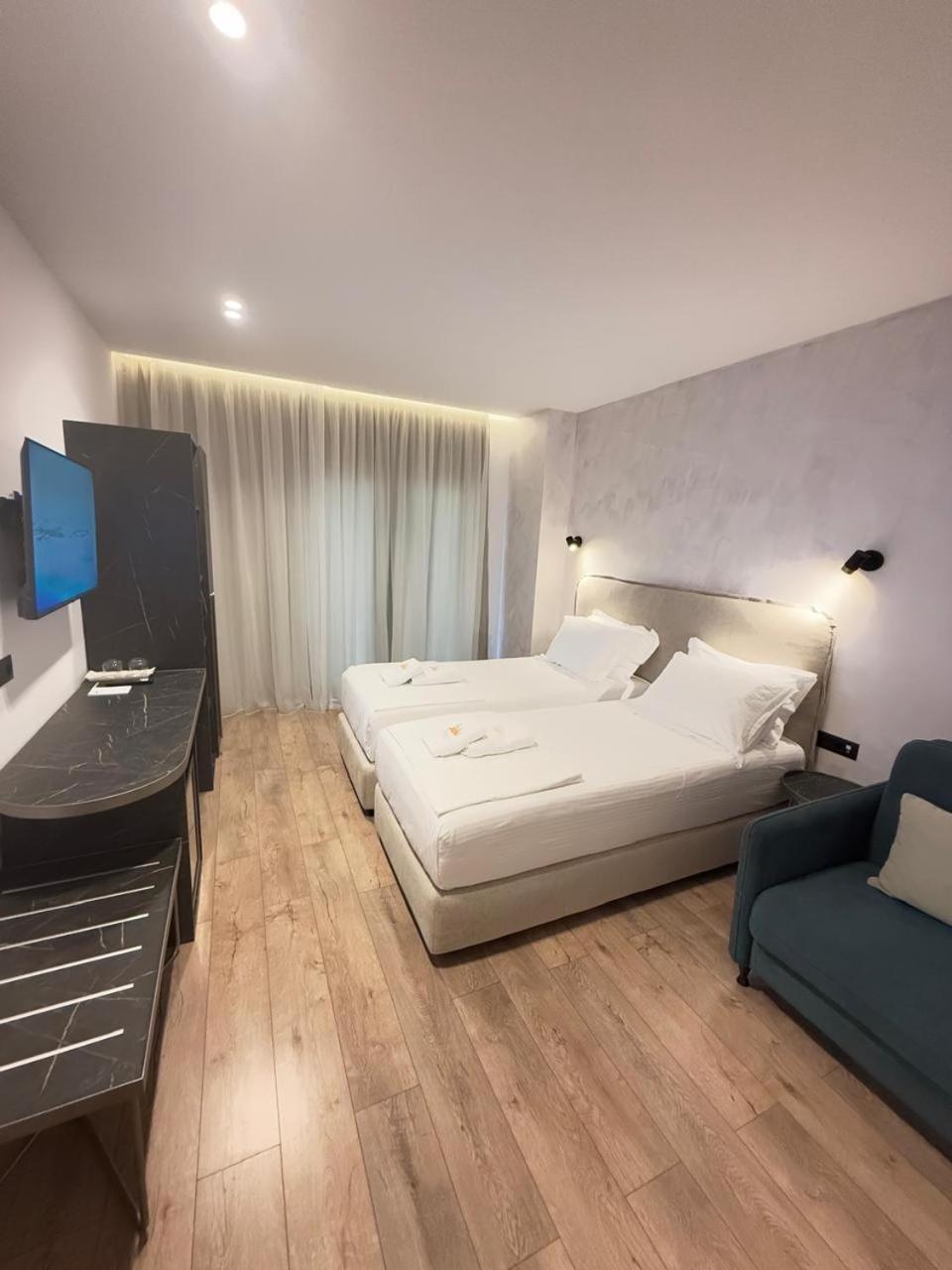The Queen'S Lion Premium Hotel Σαράντα Εξωτερικό φωτογραφία