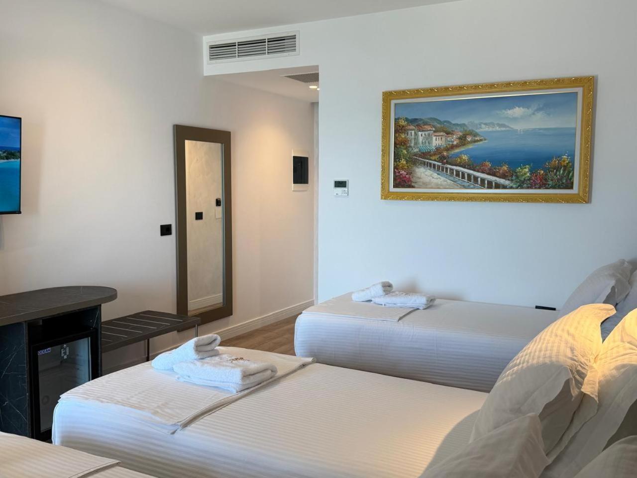 The Queen'S Lion Premium Hotel Σαράντα Εξωτερικό φωτογραφία
