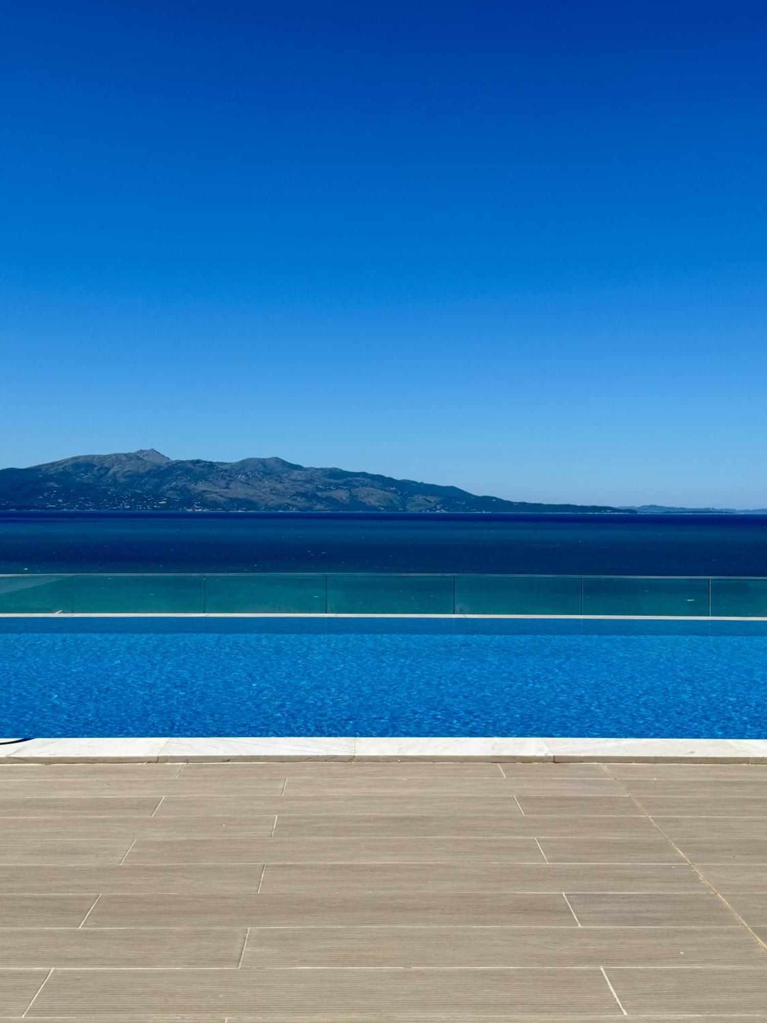 The Queen'S Lion Premium Hotel Σαράντα Εξωτερικό φωτογραφία