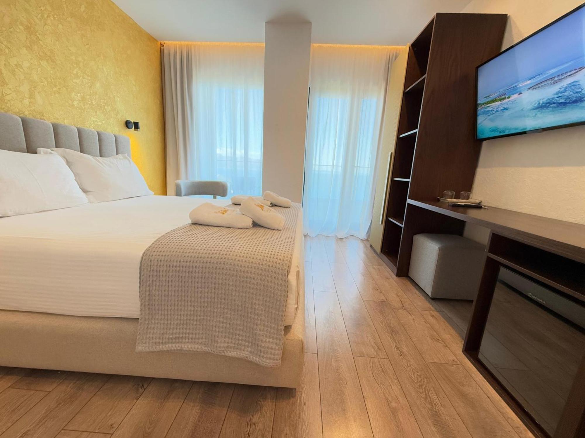 The Queen'S Lion Premium Hotel Σαράντα Εξωτερικό φωτογραφία